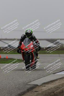 media/Nov-29-2025-TrackDaz (Sat) [[10ae2d9bce]]/C Group/Session 4 (Wheelie Bump)/